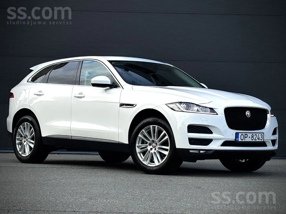 Jaguar F-Pace 2017 photo 4
