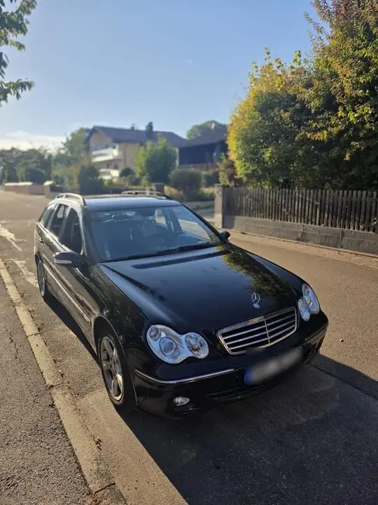 Mercedes-Benz C200
