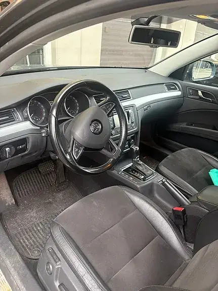 Skoda Superb 2015 photo 4
