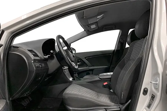 Toyota Avensis 2010 photo 3