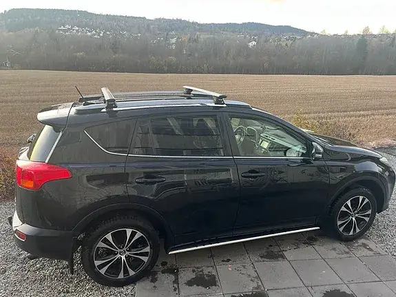 Toyota Rav4 2015 photo 4