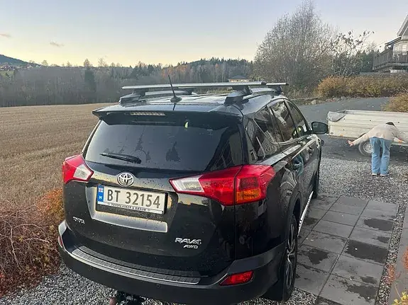 Toyota Rav4 2015 photo 3