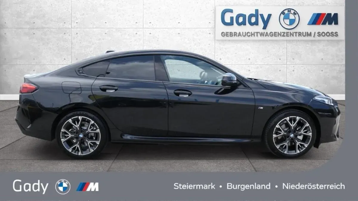 BMW 2Er-Reihe 220I 2025 photo 2