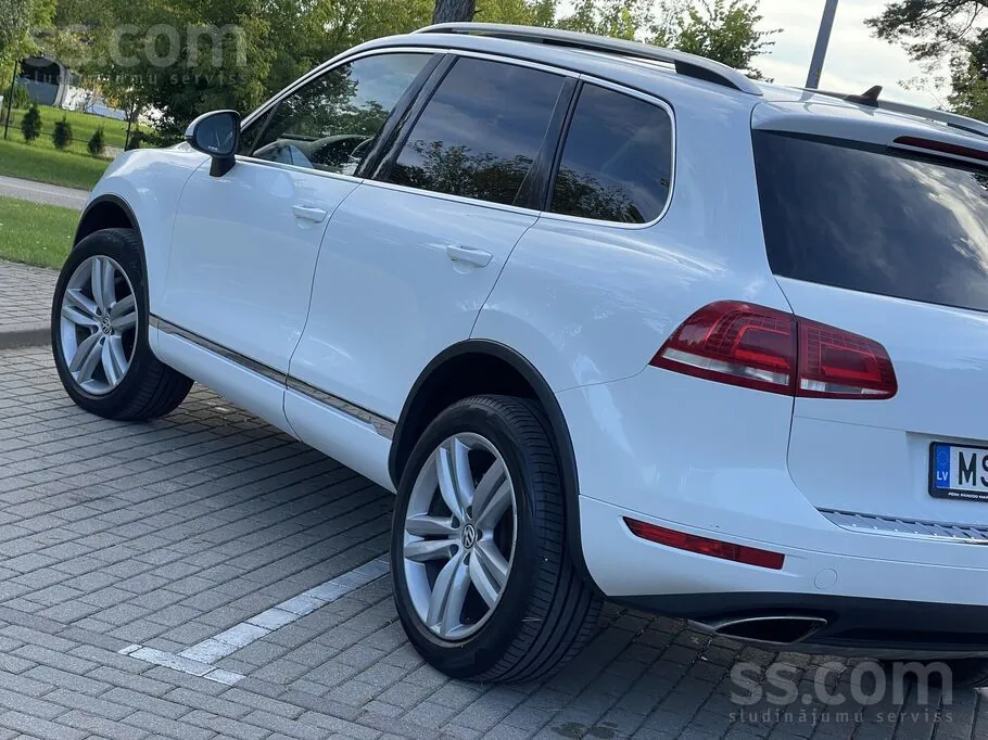 Volkswagen Touareg 2012 photo 5