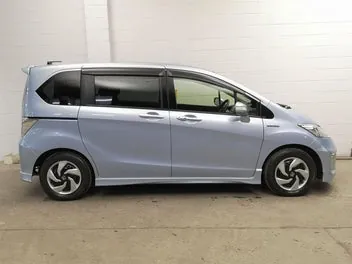 Honda Freed 2015 photo 4