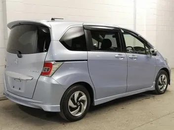Honda Freed 2015 photo 3