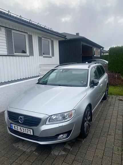 Volvo V70 2015 photo 2