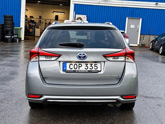 Toyota Auris 2015 photo 3