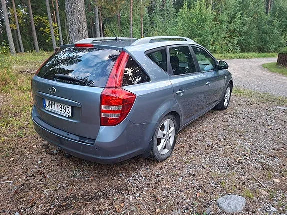 Kia Ceed 2009 photo 3