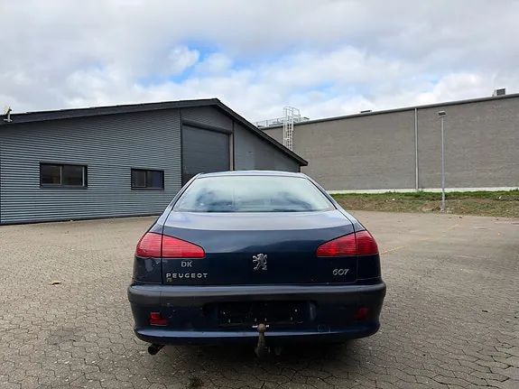 Peugeot 607 2001 photo 3
