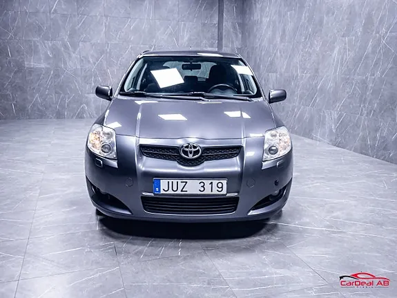 Toyota Auris 2009 photo 2