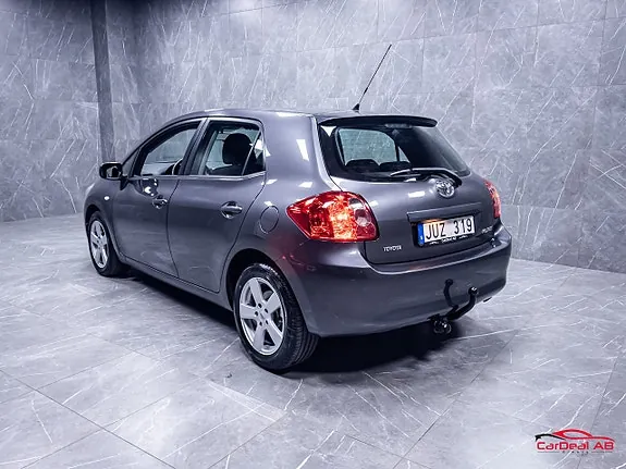 Toyota Auris 2009 photo 5
