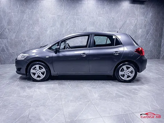 Toyota Auris 2009 photo 4