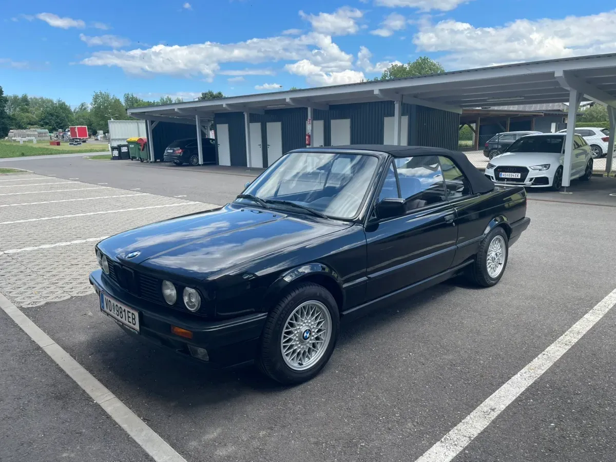 BMW 3 Series 1990 photo 2