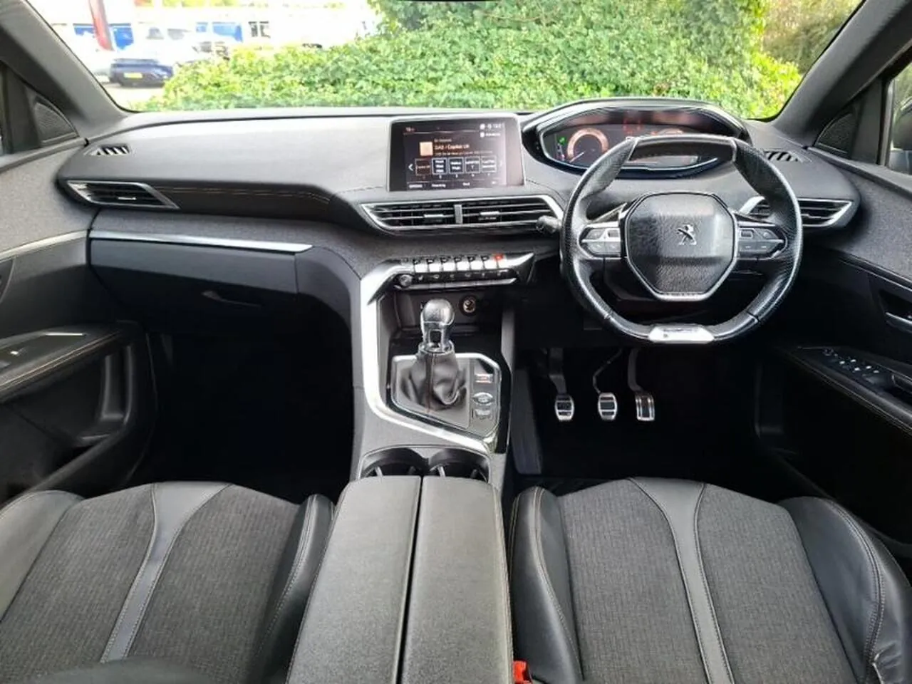 Peugeot 3008 2019 photo 3