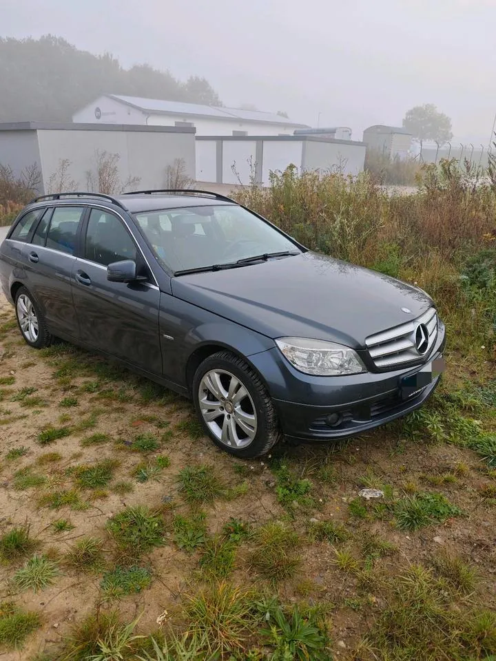 Mercedes-Benz C180