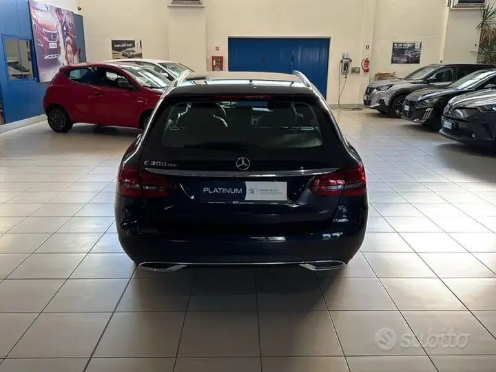Mercedes-Benz C-Class 2020 photo 4