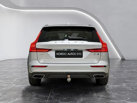 Volvo V60 Cross Country 2022 photo 4