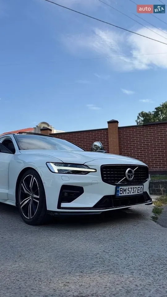 Volvo V60 2019 photo 5