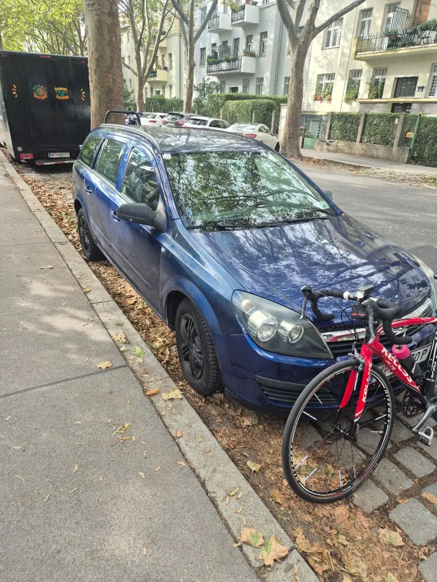 Opel Astra 2006 photo 2