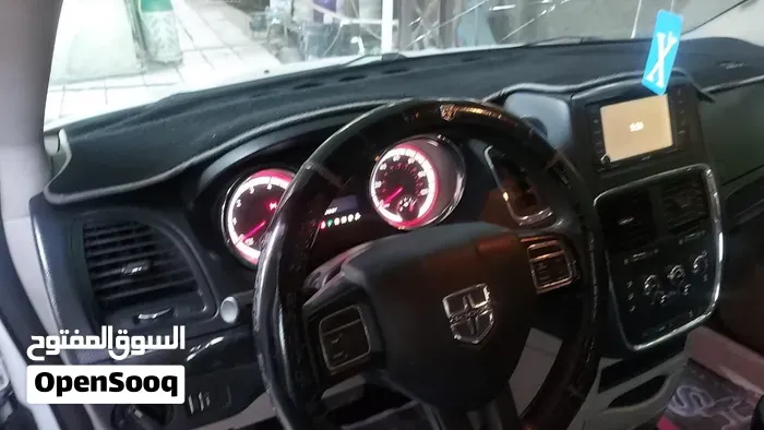 Dodge Caravan 2016 photo 3