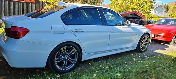 BMW 318I 2017 photo 3