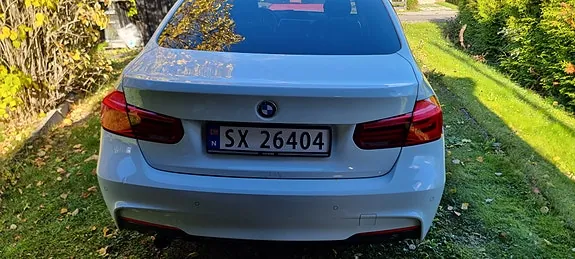 BMW 318I 2017 photo 2