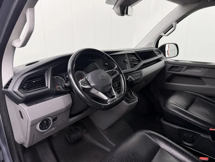 Volkswagen Transporter 2022 photo 3