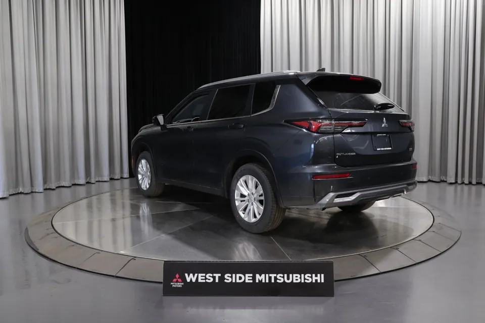 Mitsubishi Outlander 2026 photo 4