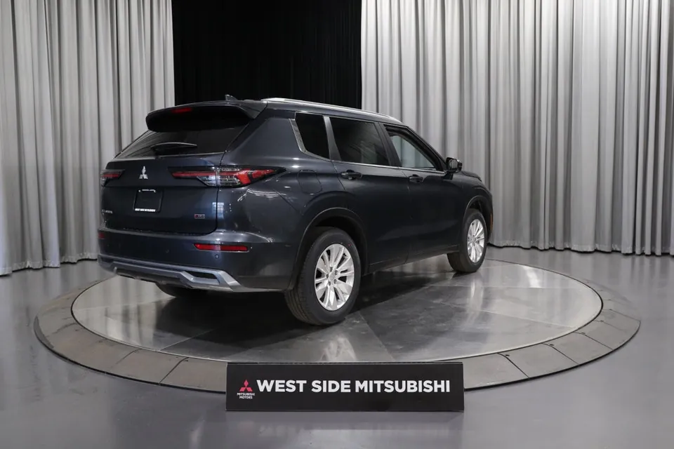 Mitsubishi Outlander 2026 photo 5