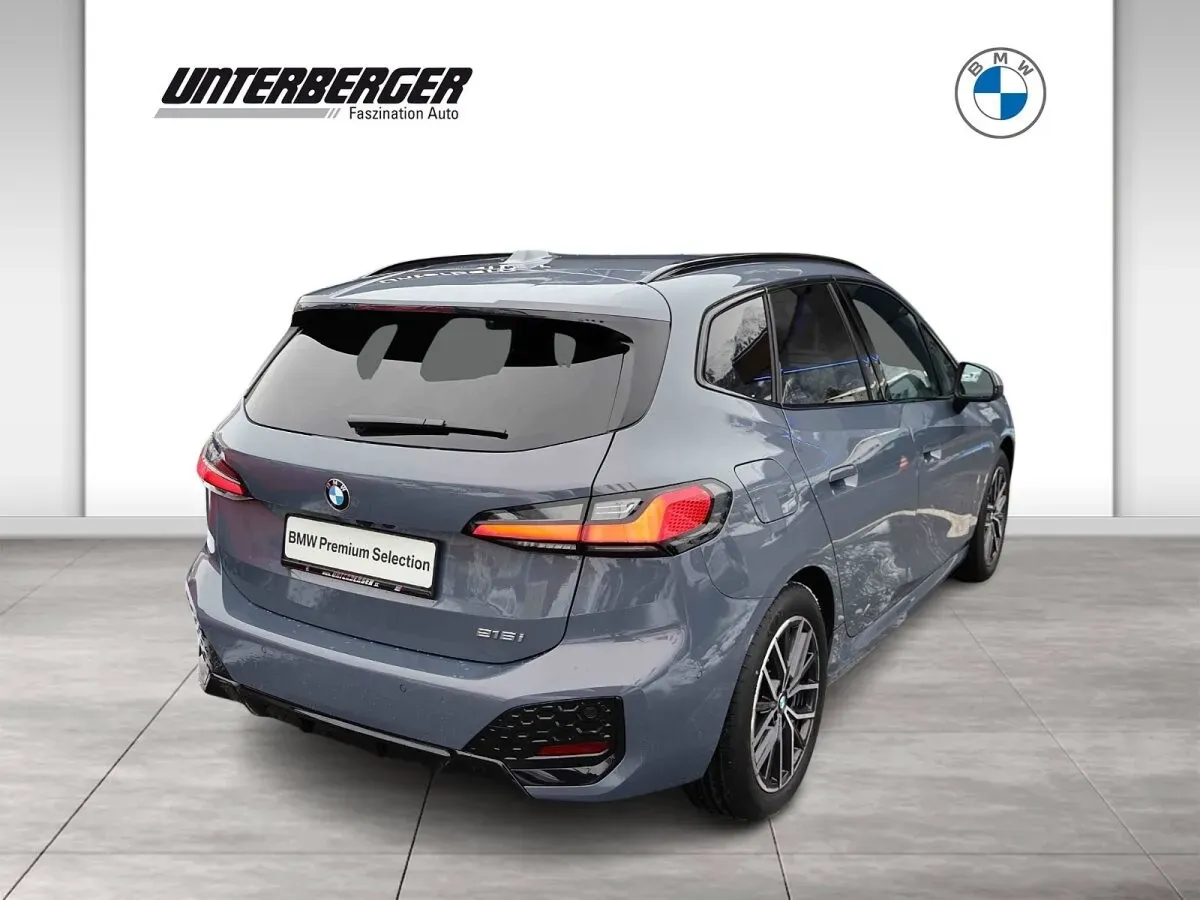 BMW 2 Series 2026 photo 2