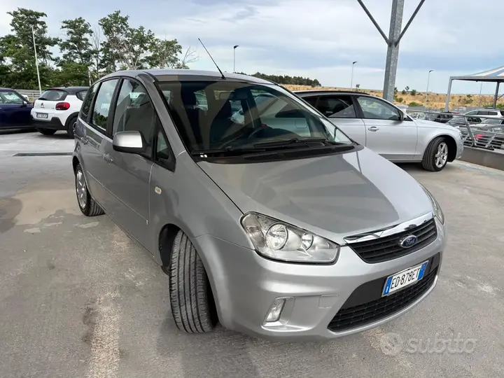 Ford C-Max 2010 photo 2