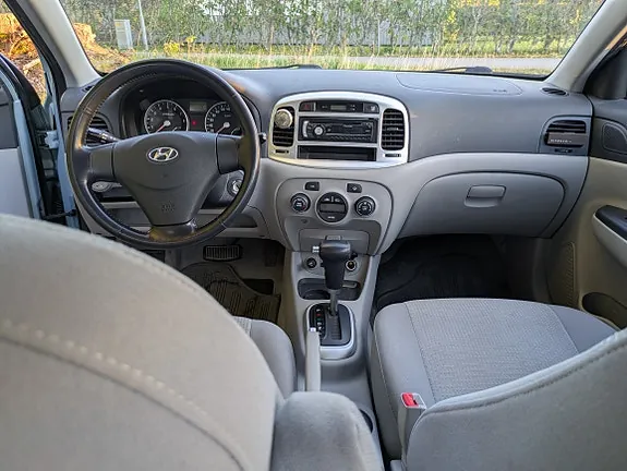 Hyundai Accent 2007 photo 4