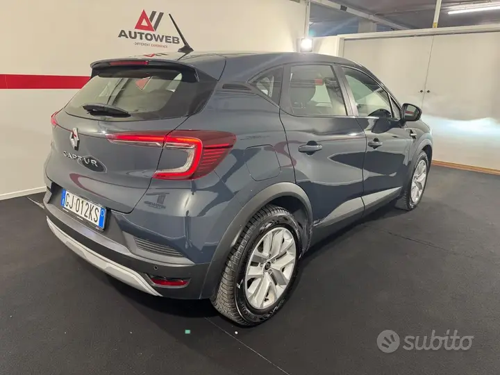 Renault Captur 2022 photo 3