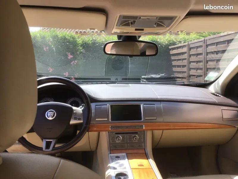 Jaguar Xf 2008 photo 2