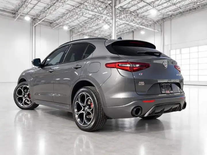 Alfa Romeo Stelvio 2022 photo 4