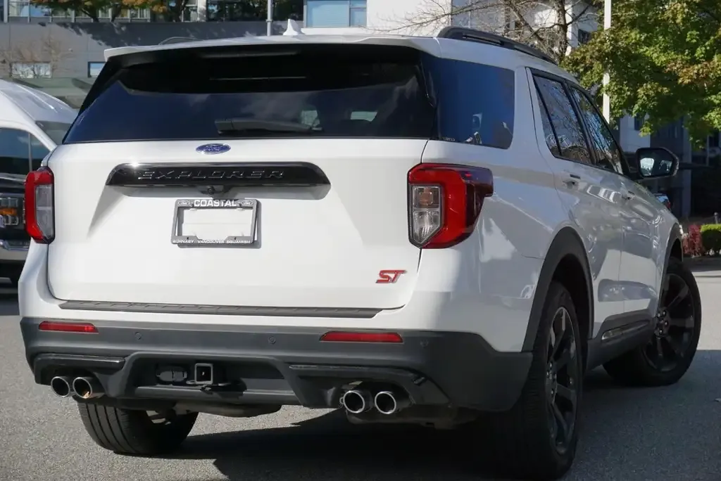 Ford Explorer 2022 photo 2