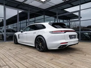 Porsche Panamera 2023 photo 3