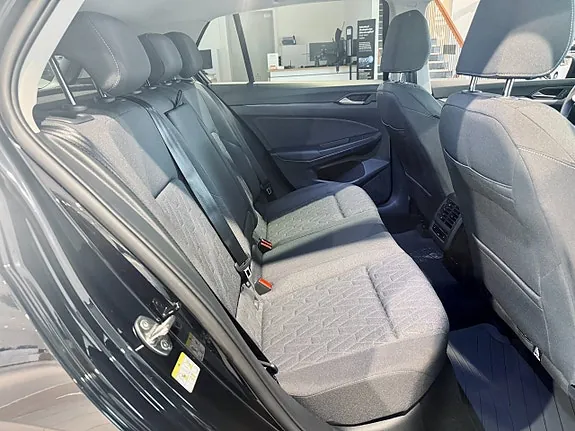 Volkswagen Golf I 2026 photo 5