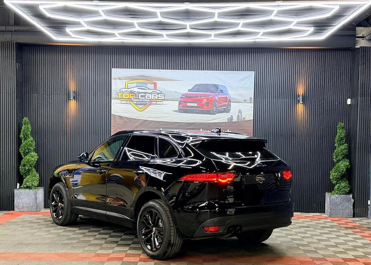 Jaguar F-Pace 2018 photo 3