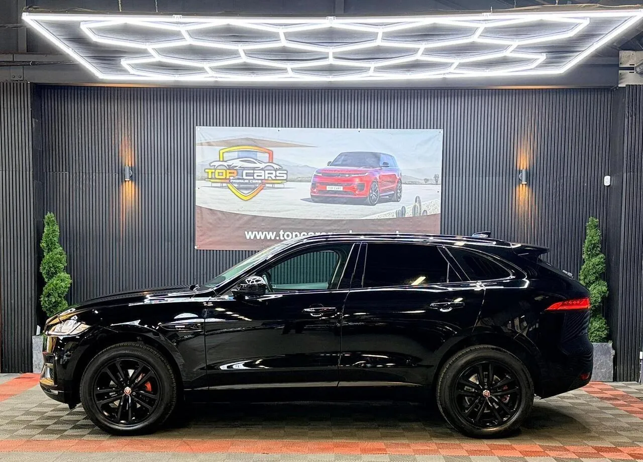 Jaguar F-Pace 2018 photo 4