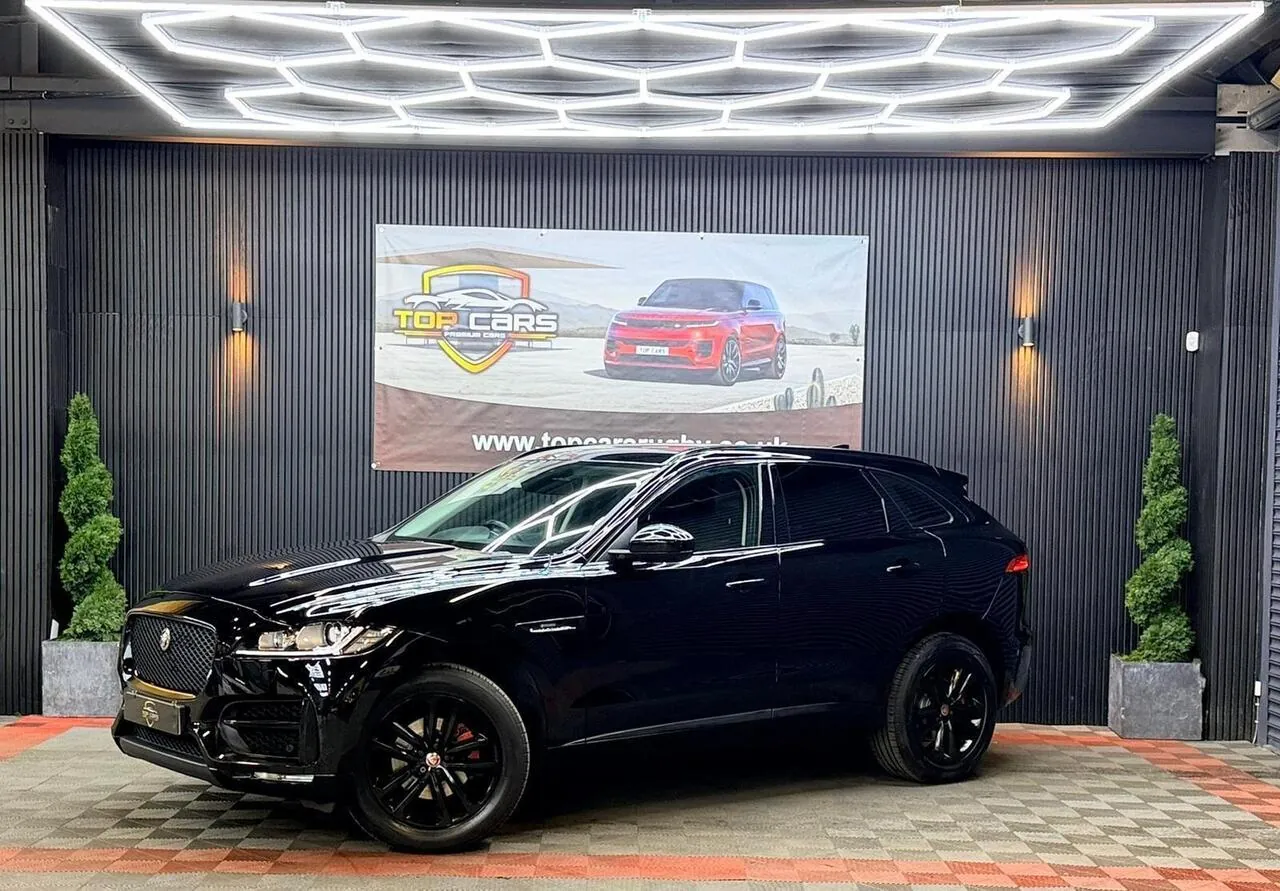 Jaguar F-Pace 2018 photo 2