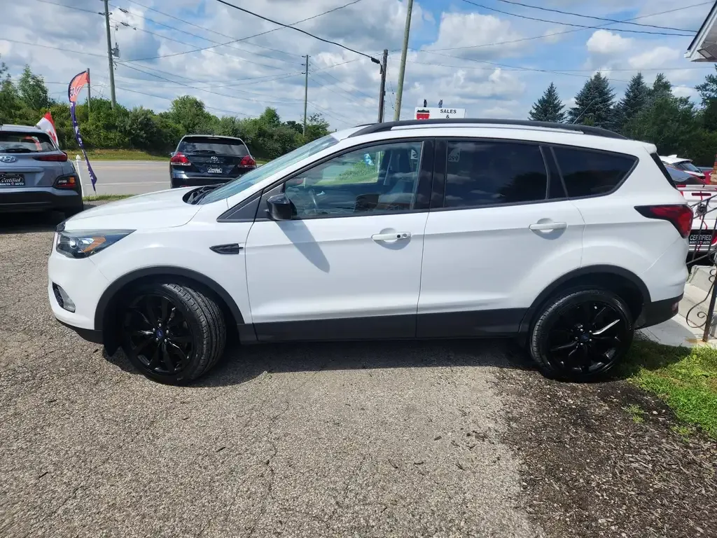 Ford Escape 2019 photo 3