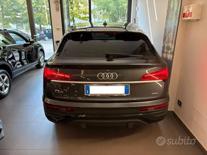Audi Q5 2022 photo 3