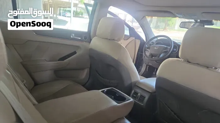 Kia Cadenza 2011 photo 2