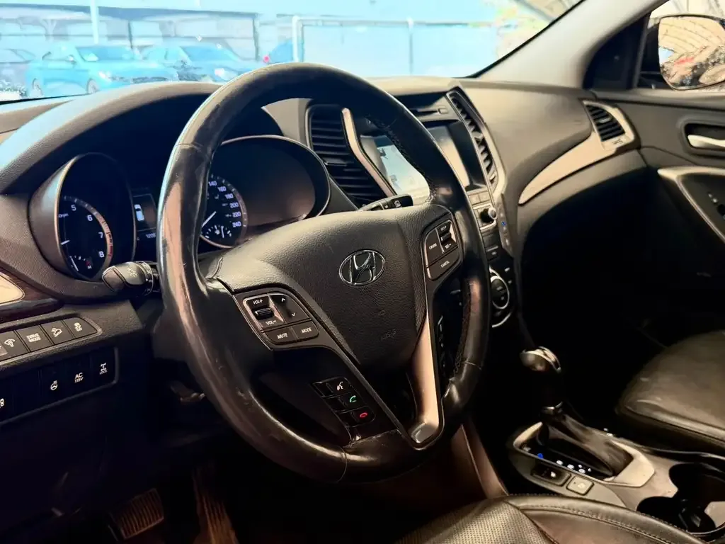 Hyundai Santa Fe 2017 photo 5