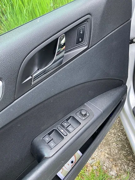 Skoda Superb 2012 photo 4