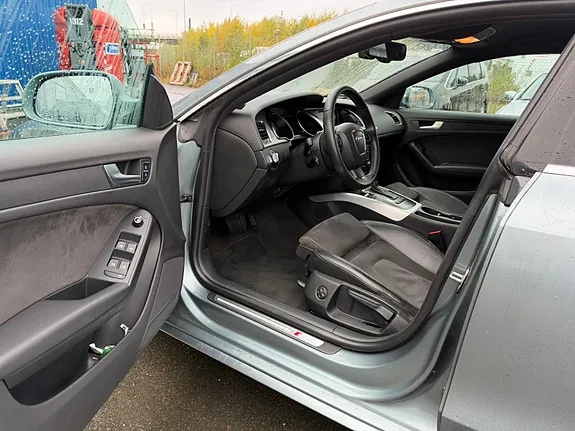 Audi A5 2011 photo 5