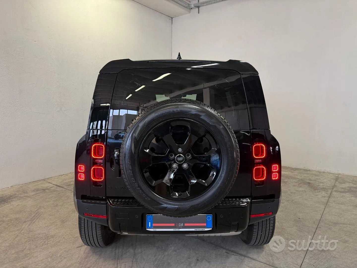 Land Rover Defender 2025 photo 4
