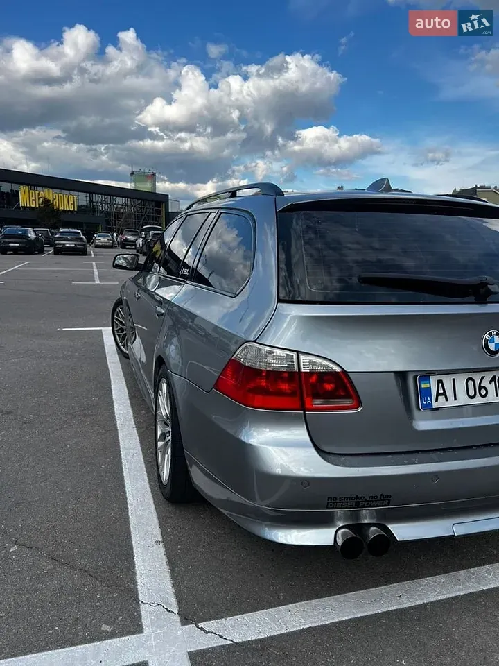 BMW 5 Series 2005 photo 4